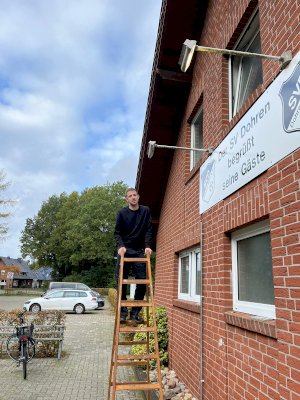 Arbeitseinsatz auf dem Sportgelände